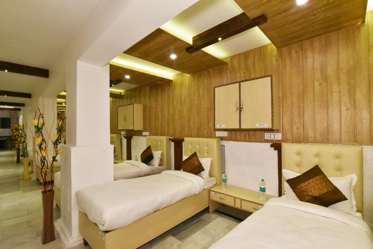 Hotel Sallow International-Hotel Near Golden Temple Amritsar Exterior foto